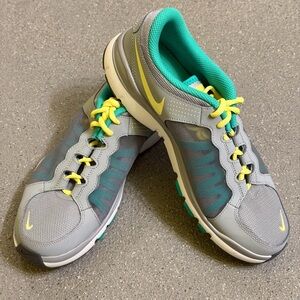 Nike Flex TR2 Training Sneakers, Sz 9